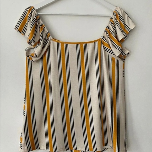 Off the Shoulder Striped Top Size 12 Button Detail - Picture 3 of 3